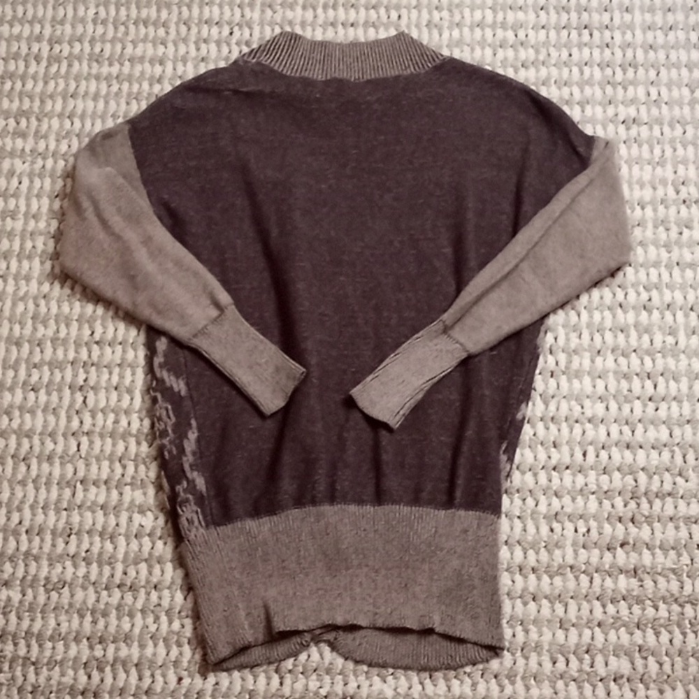 BKE Cardigan Sweater Medium Button Up Top - Picture 2 of 2